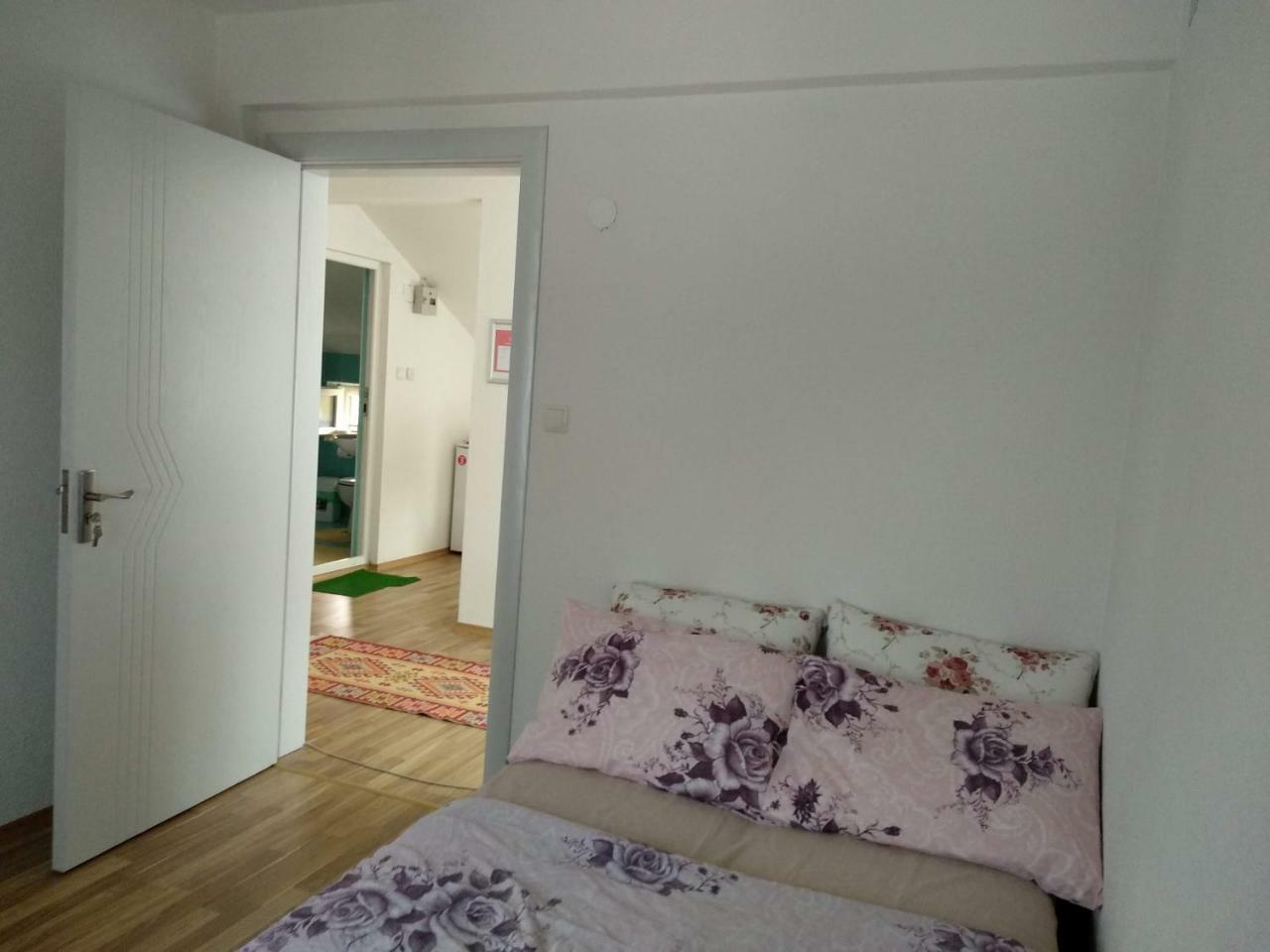 Family House Near Motorway 6 Guests 3 Bedrooms Veles Bagian luar foto